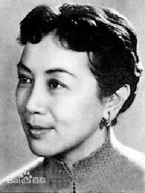 最新上官云珠性感图片