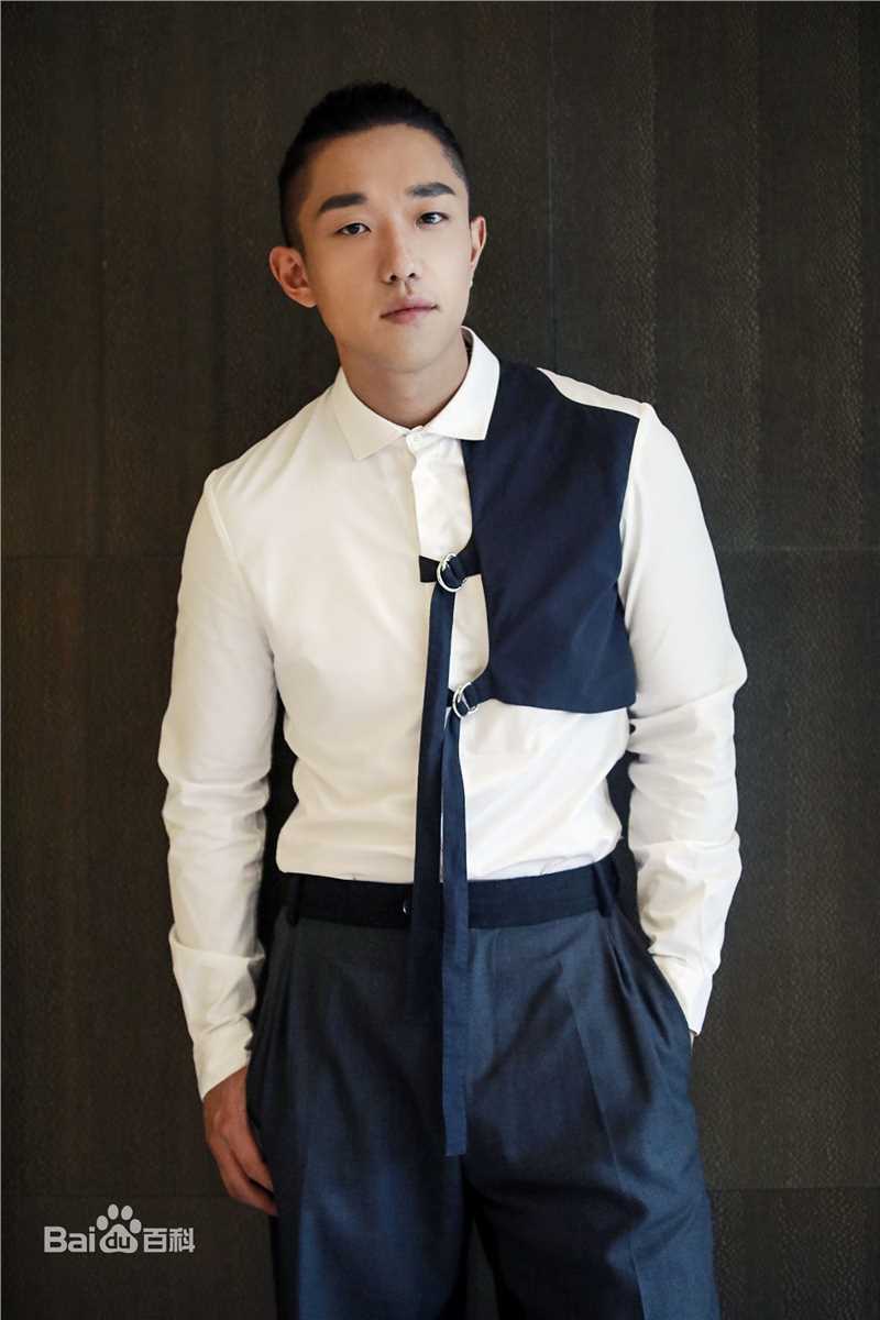 孟阿赛爱奇艺世界大会图册