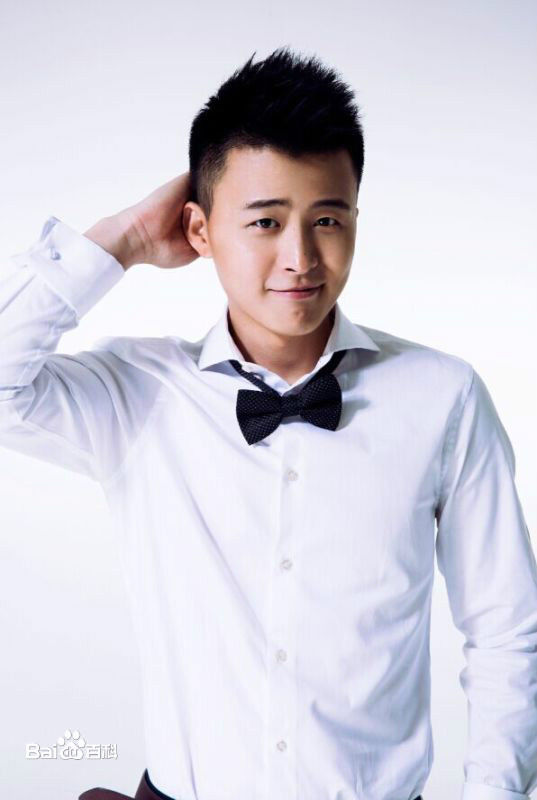 周壬行(Mi)演员周密形象照素颜照相册