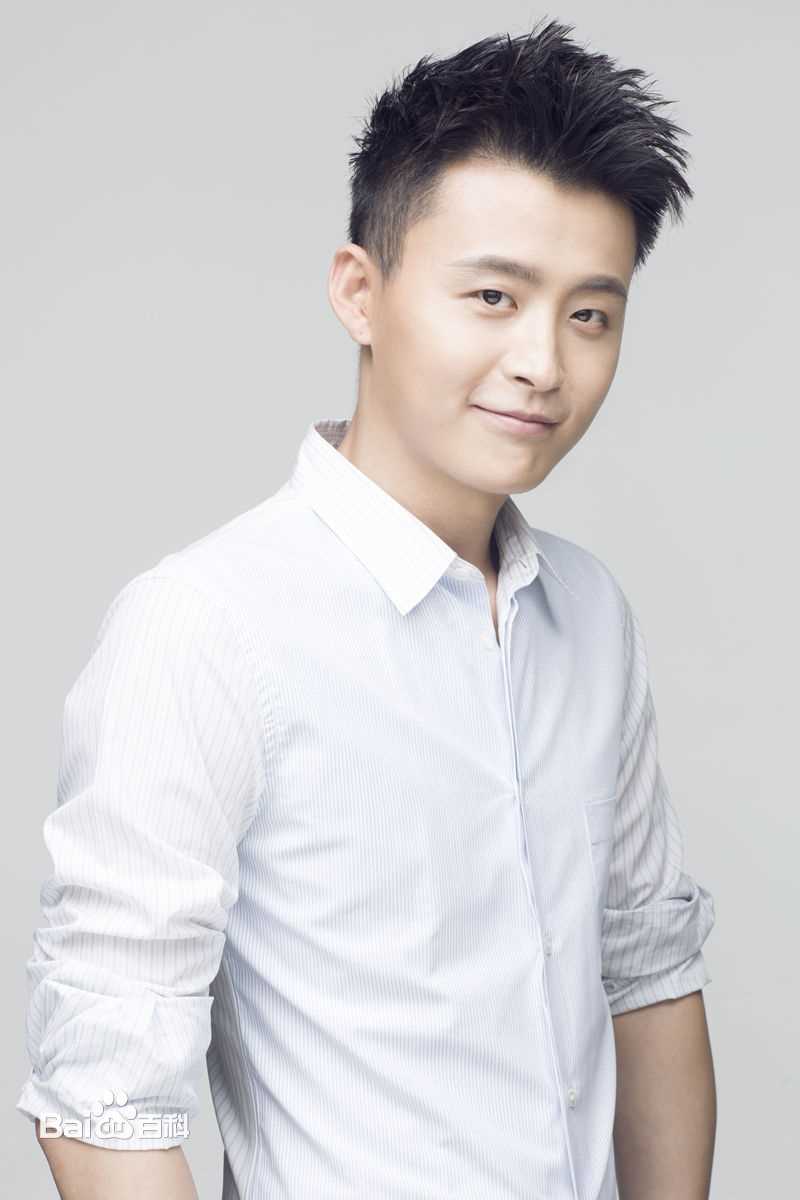 周壬行(Mi)演员周密形象照素颜照相册