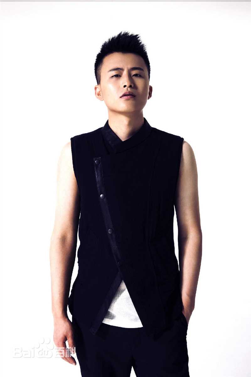 周壬行(Mi)演员周密形象照素颜照相册