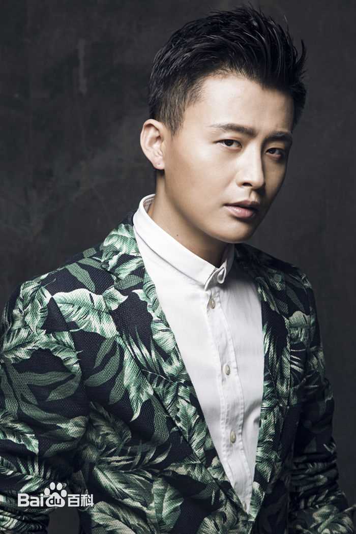 周壬行(Mi)演员周密形象照素颜照相册