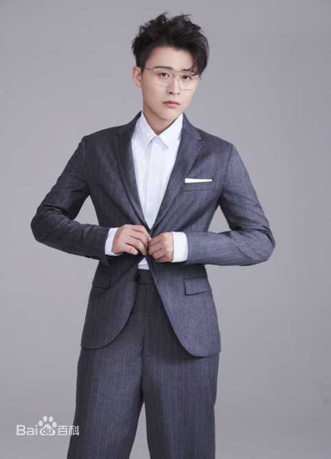 周壬行(Mi)演员周密形象照素颜照相册