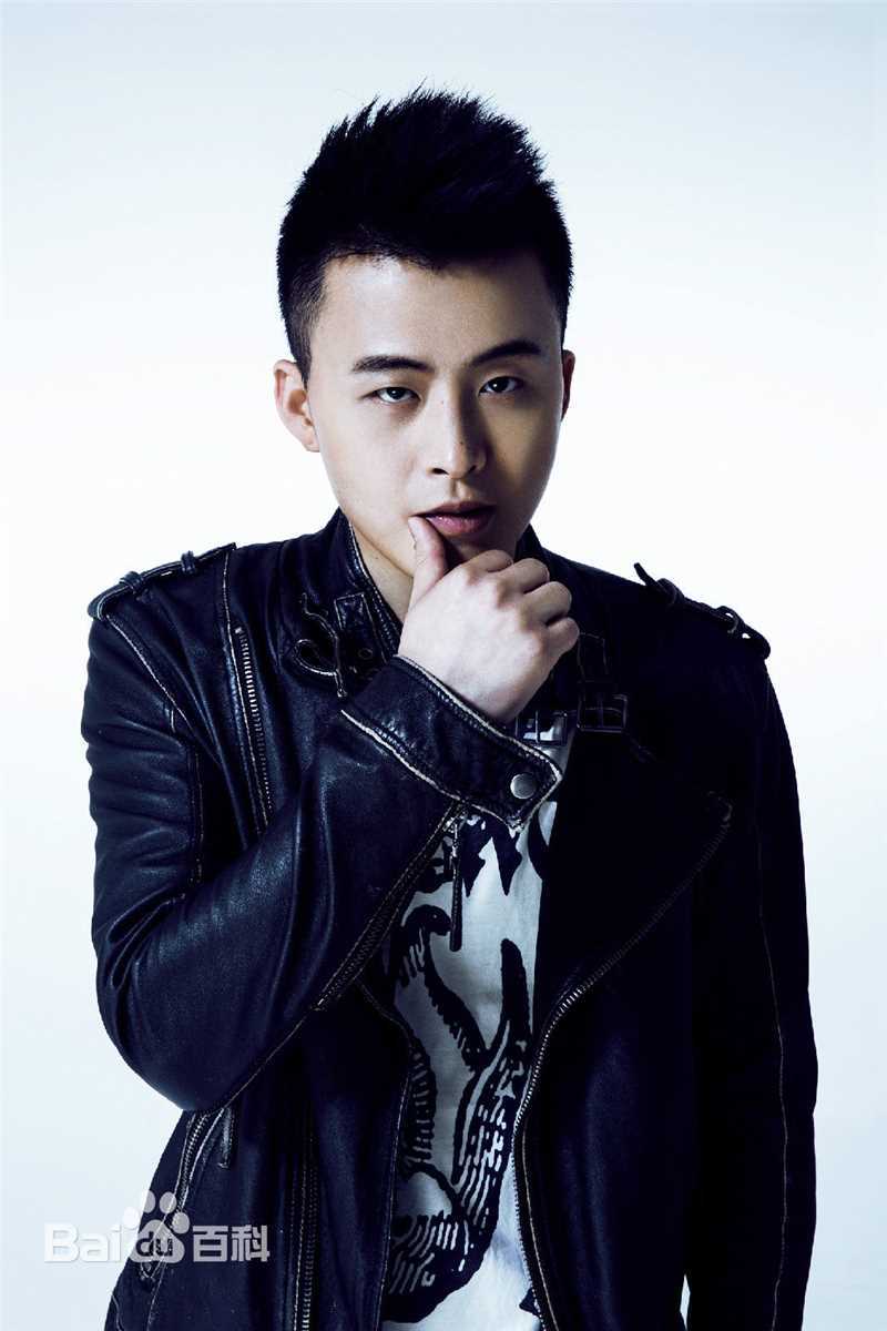 周壬行(Mi)演员周密形象照素颜照相册