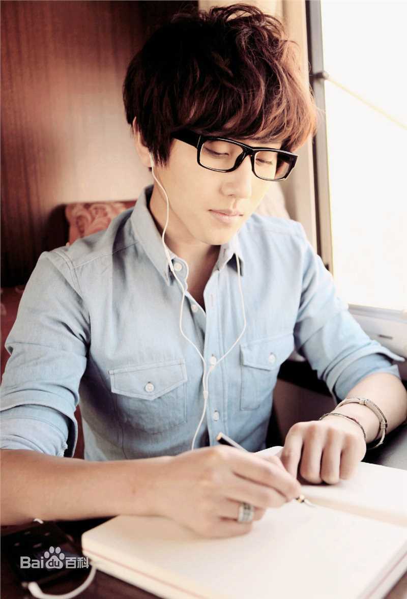 赵泳鑫(Steelo)宣传照生活照相册