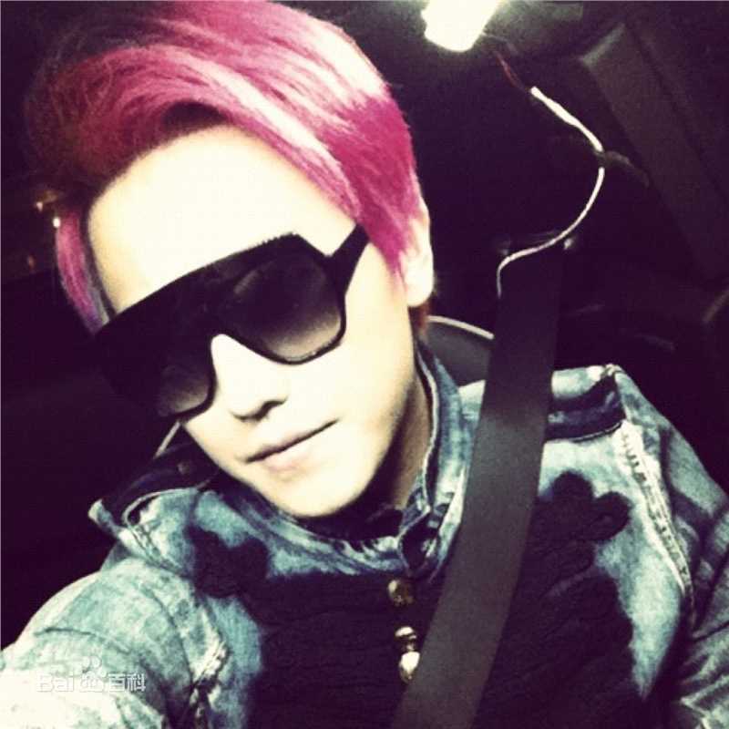 赵泳鑫(Steelo)生活照前后照片