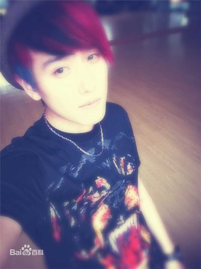 赵泳鑫(Steelo)生活照前后照片