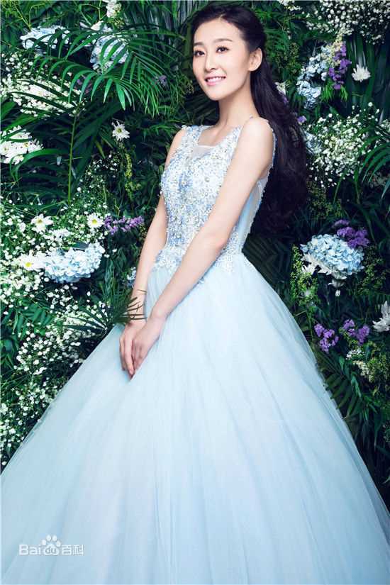 钱璇(Molly)繁花似锦  美轮美奂宛如仙子前后照片