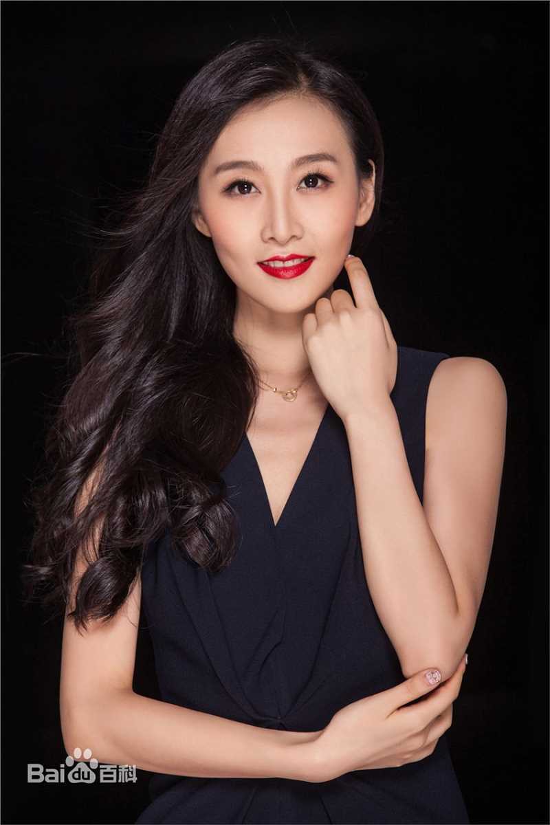 钱璇(Molly)美艳 妆容精致气场强大