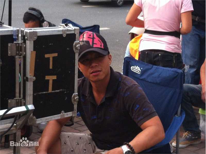 王红军人物图片前后照片