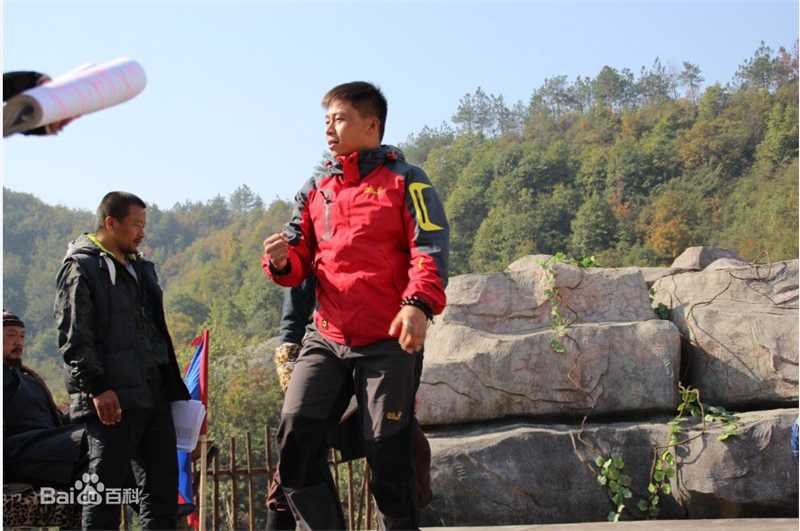 王红军人物图片前后照片