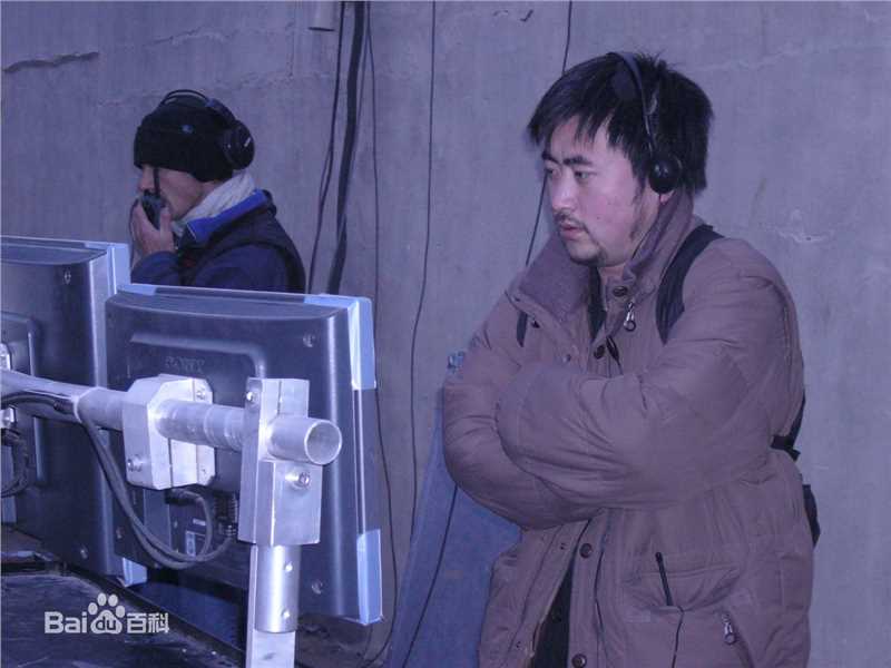 最新张沐在电影《追风筝的孩子》中的壁纸