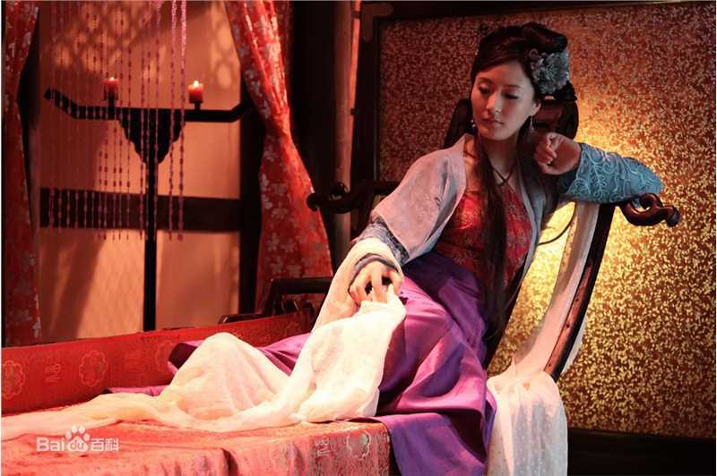 陆梅芳(FangFang)大唐女将樊梨花生活照