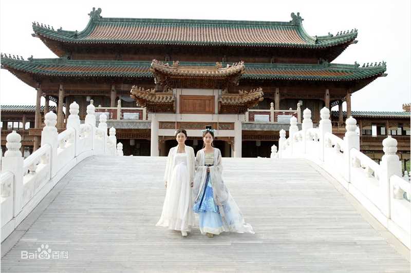 陆梅芳(FangFang)大唐女将樊梨花生活照