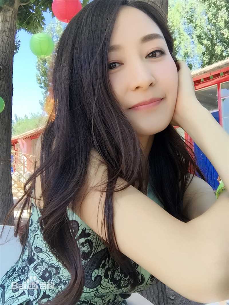 陆梅芳(FangFang)芳芳生活照性感图片图集