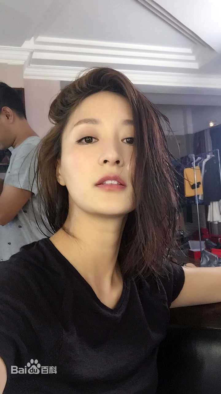 陆梅芳(FangFang)芳芳生活照性感图片图集