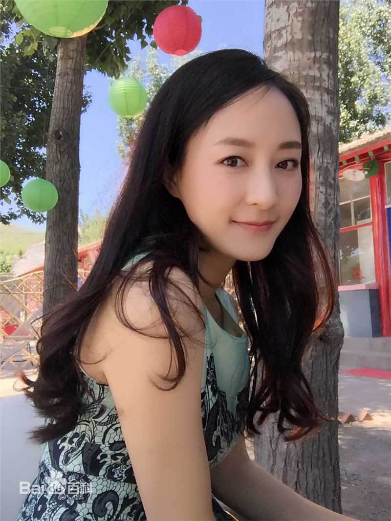 陆梅芳(FangFang)芳芳生活照性感图片图集