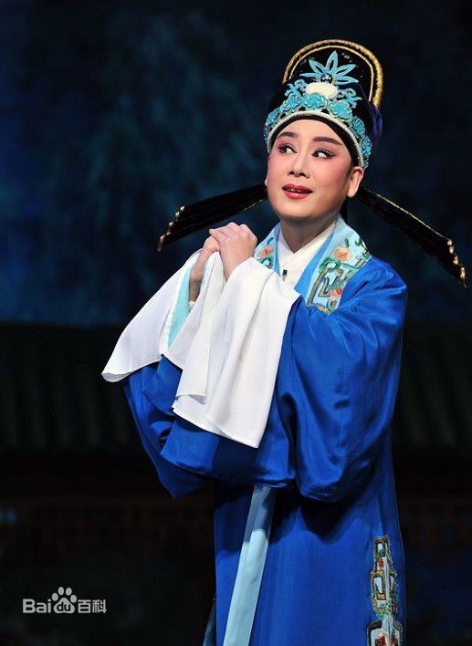 最新钱惠丽性感图片