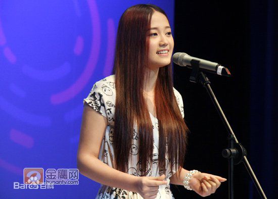 郑湫泓(Greenly)快乐女声前后照片