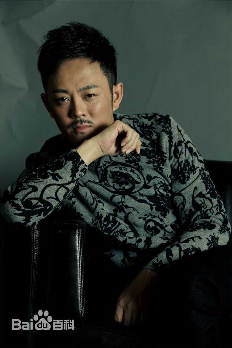 闫霖飞最新个人壁纸