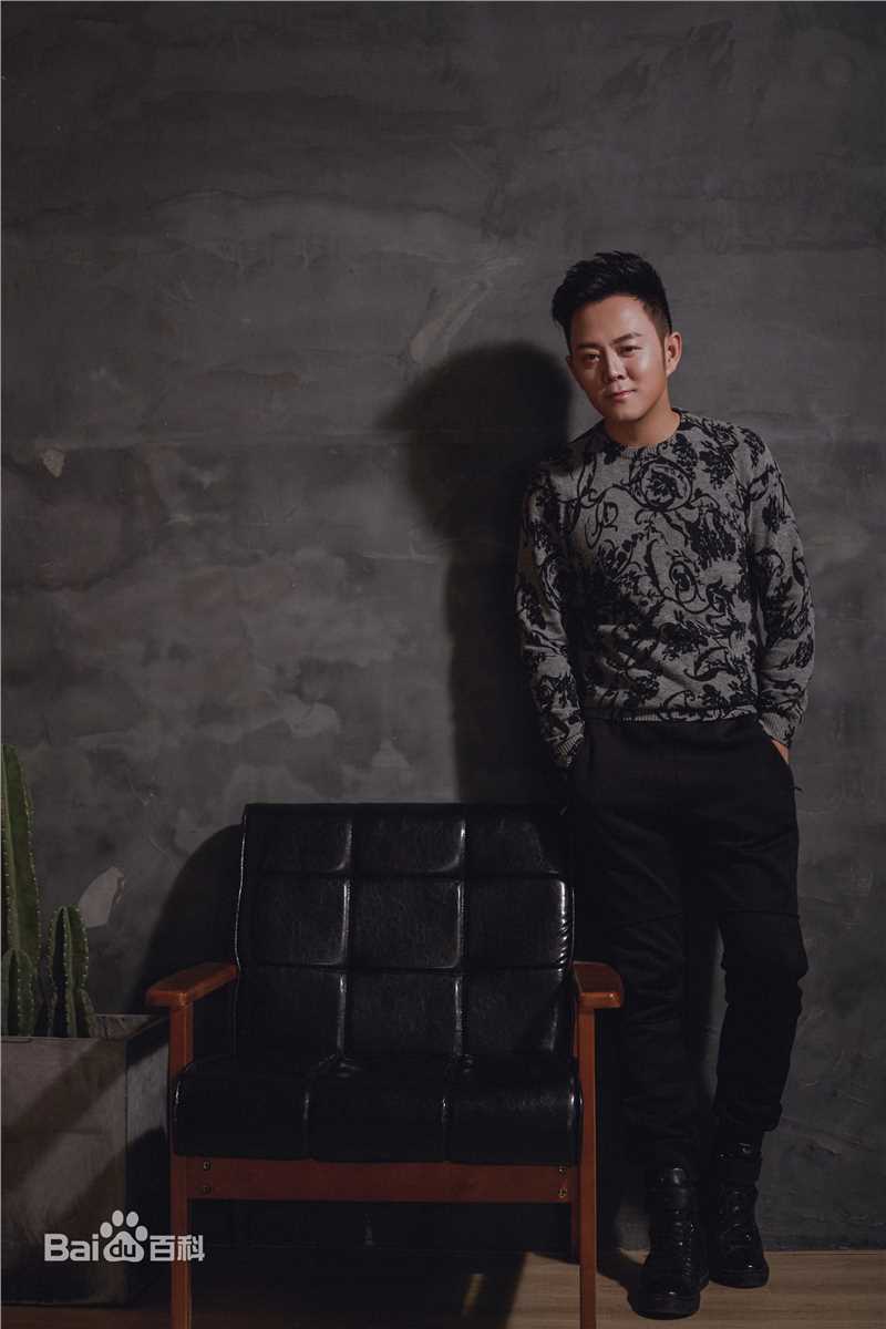 闫霖飞最新个人壁纸