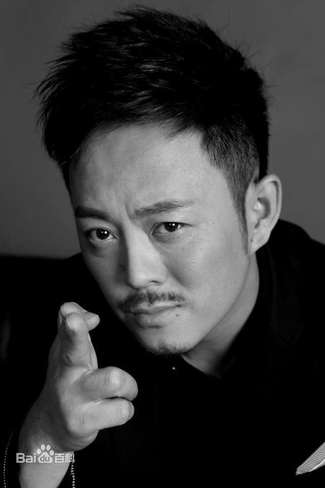 闫霖飞最新个人壁纸