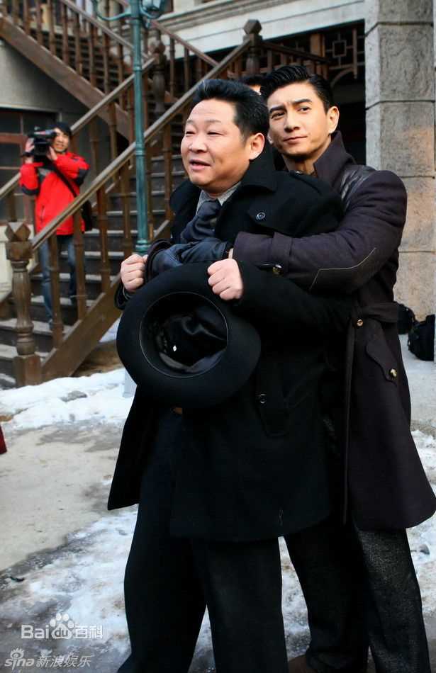 寒冬片场照片素颜照壁纸