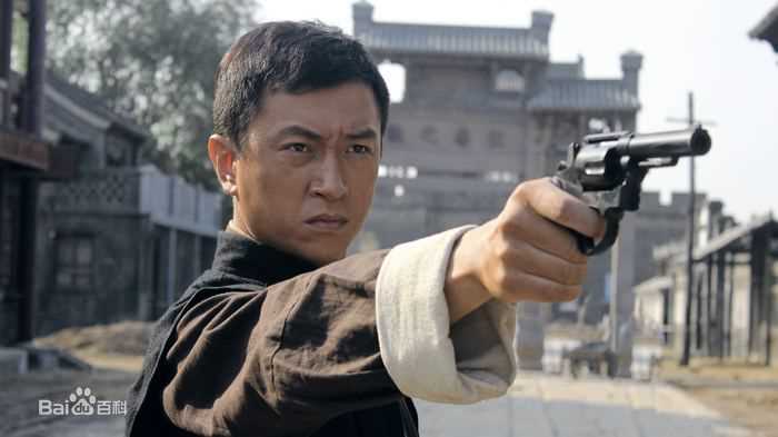 刘雨涛金身将军王正柱素颜照壁纸