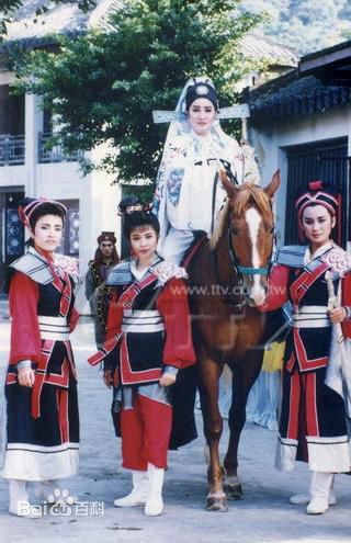 周雅芳(YafangZhou)《巡按与大盗》剧照