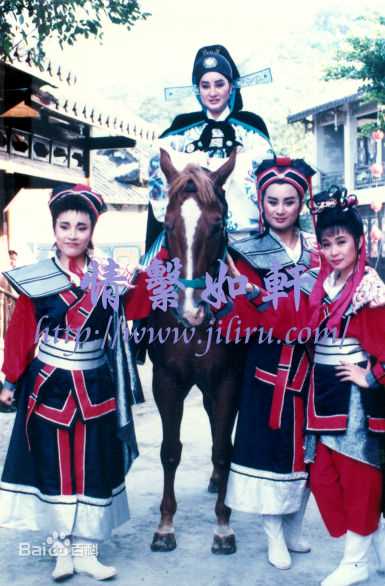 周雅芳(YafangZhou)《巡按与大盗》剧照