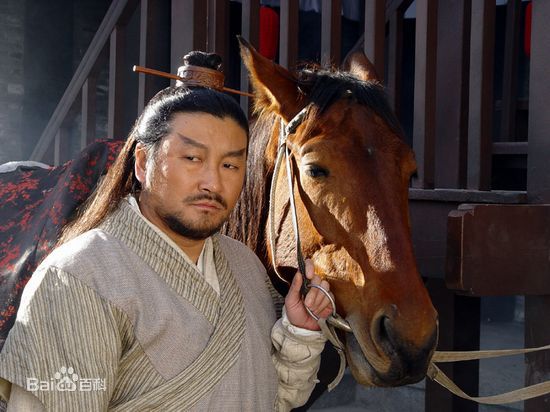 赵雍饰演的包不同生活照