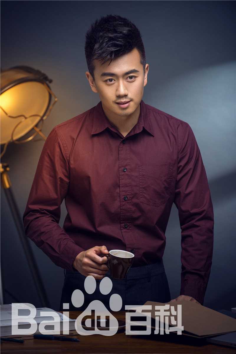 高清尹君正性感图片