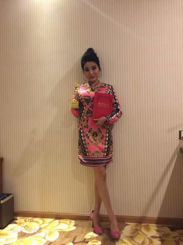 栗子兒栗子儿新闻活动照壁纸壁纸