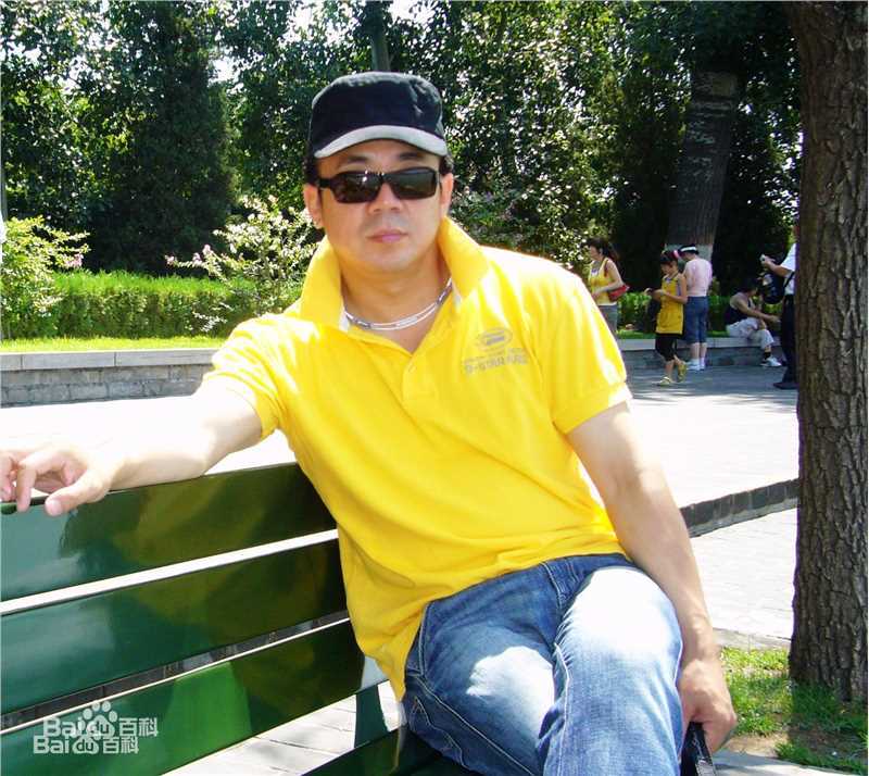 史天庚照片素颜照相册