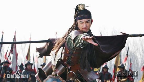 张清张晓晨饰演的素颜照壁纸