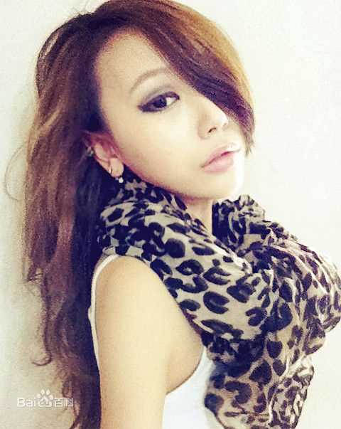 许静雯(Kifer)生活照