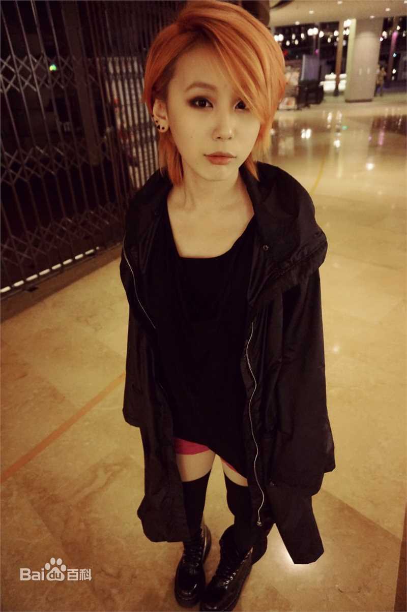 许静雯(Kifer)生活照