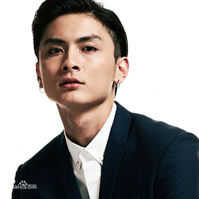 最新高良健吾(こうら けんご)壁纸