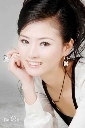 郑茜(Crystal)前后照片