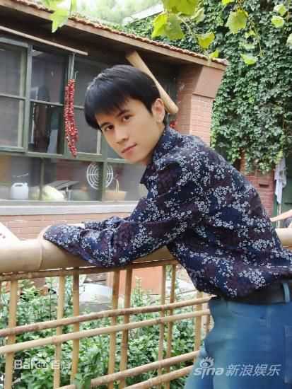 严昆照片集锦素颜照壁纸