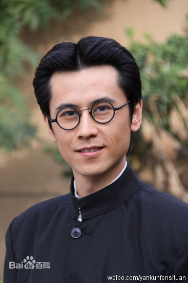 严昆中国1921性感图片壁纸