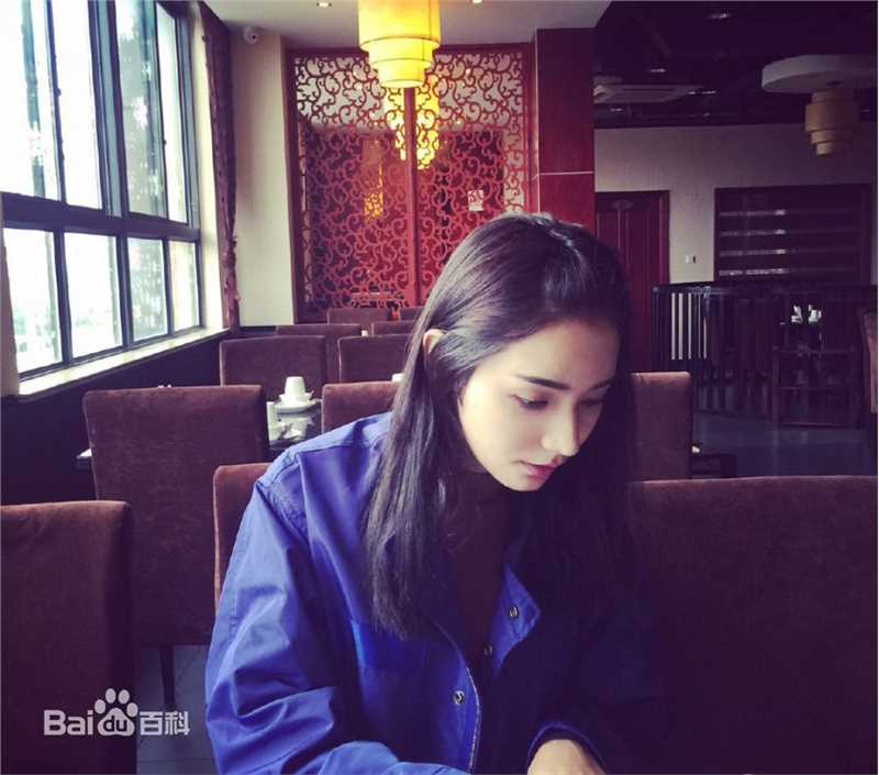 代斯(daisy)生活照图册