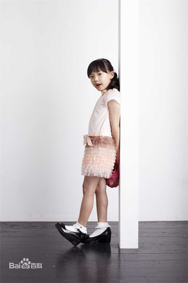 芦田爱菜(あしだ まな)个人照片图片图册