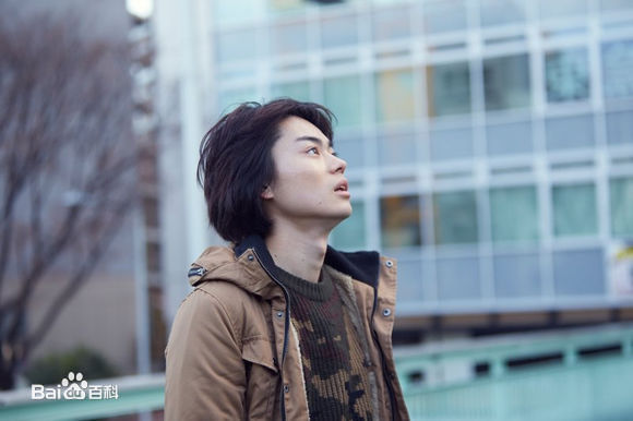 菅田将晖(すだ まさき 、Suda Masaki)剧中形象素颜照相册