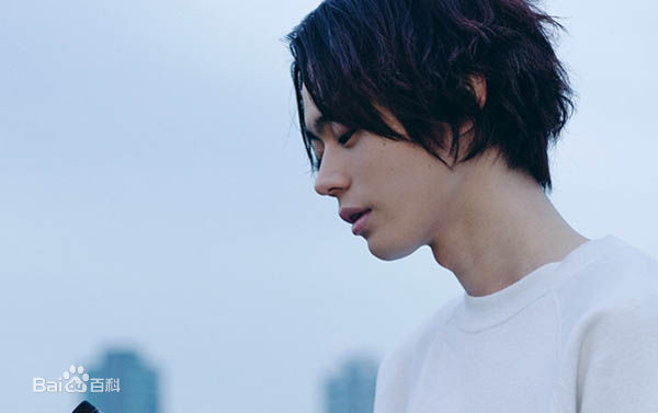 最新菅田将晖(すだ まさき 、Suda Masaki)性感图片