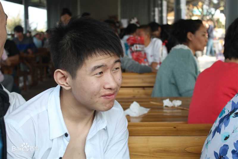 陈中宇导演和朋友壁纸壁纸