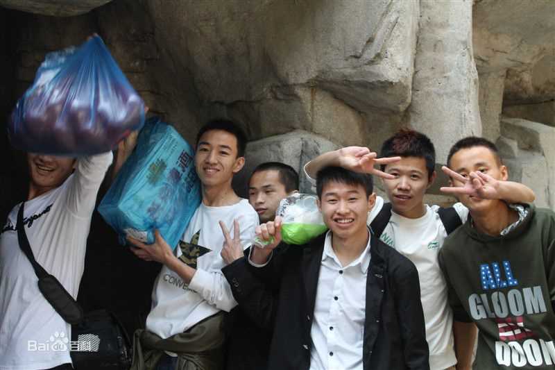 陈中宇导演和朋友壁纸壁纸