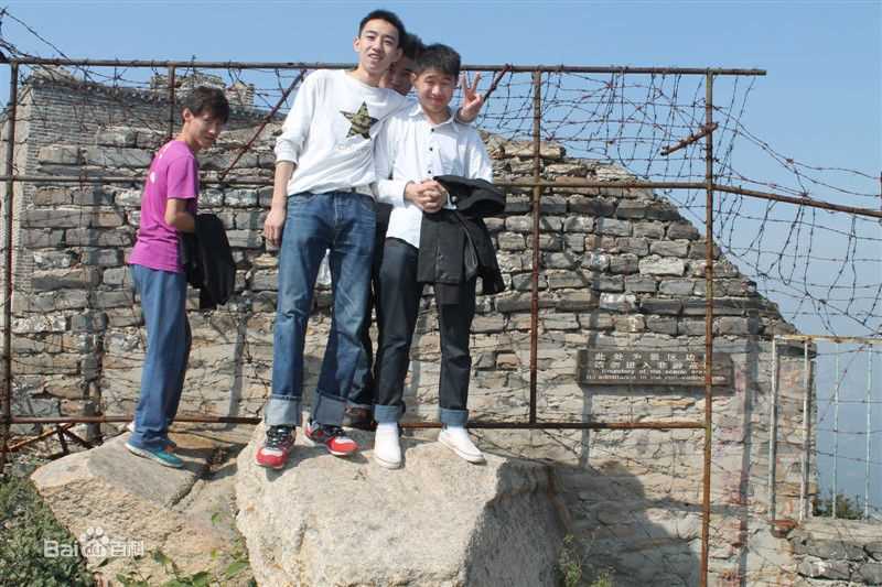 陈中宇导演和朋友壁纸壁纸