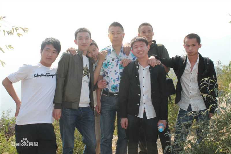 陈中宇导演和朋友壁纸壁纸