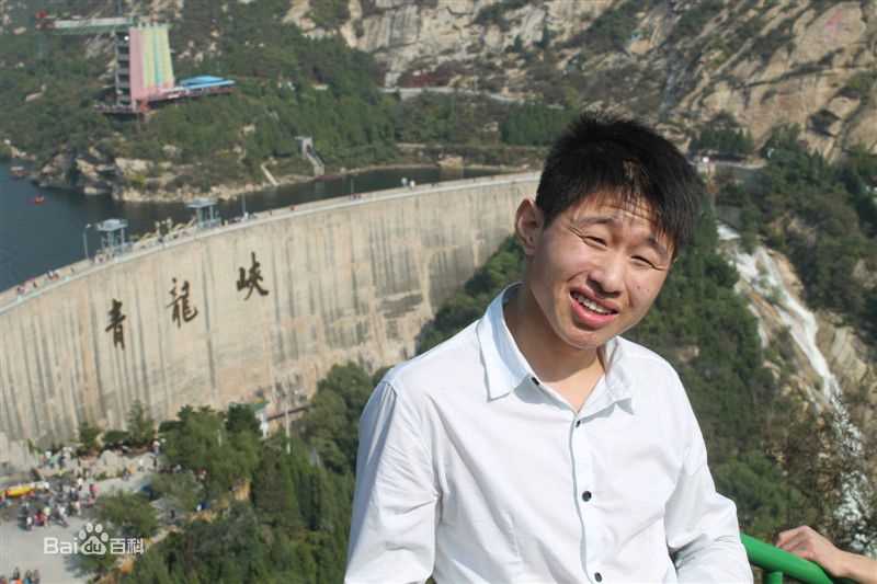 陈中宇导演和朋友壁纸壁纸